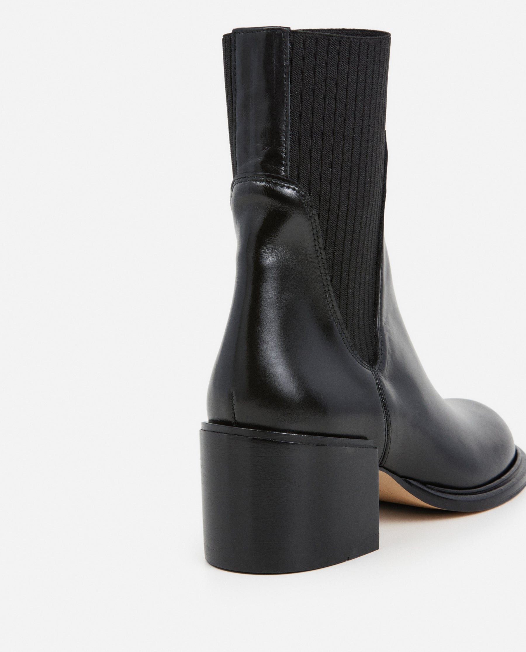 Quinn Leather Black