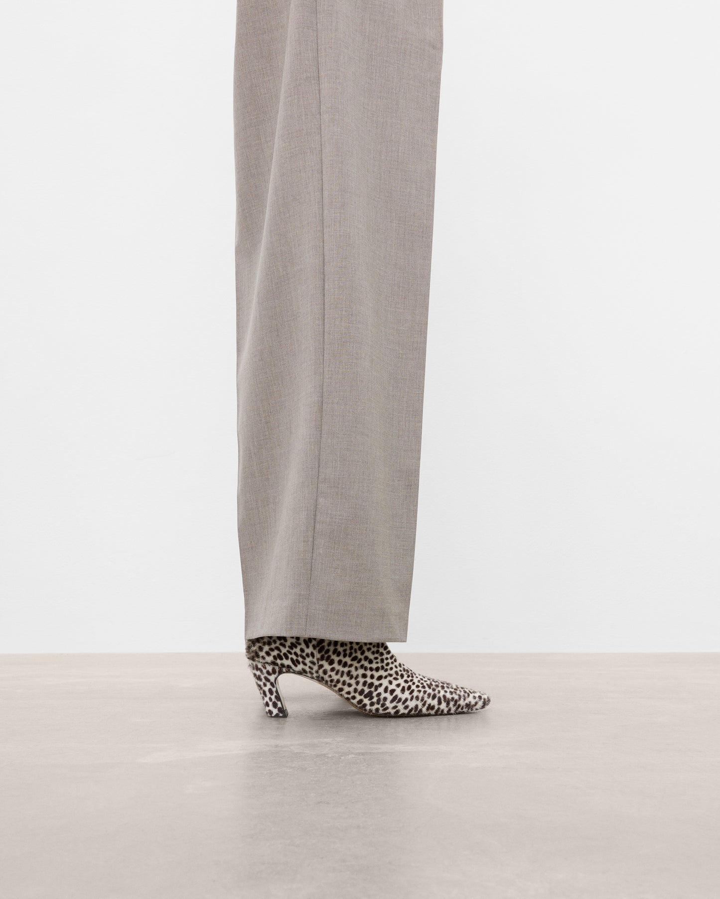 Xena Leather Hair Chocolate Dot